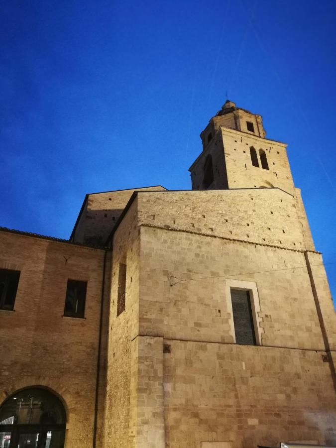 Albergo Roma Lanciano Buitenkant foto