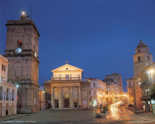 Albergo Roma Lanciano Buitenkant foto