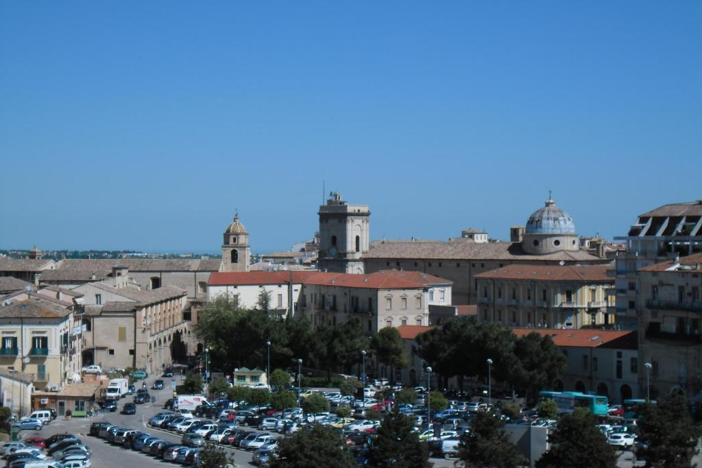 Albergo Roma Lanciano Buitenkant foto