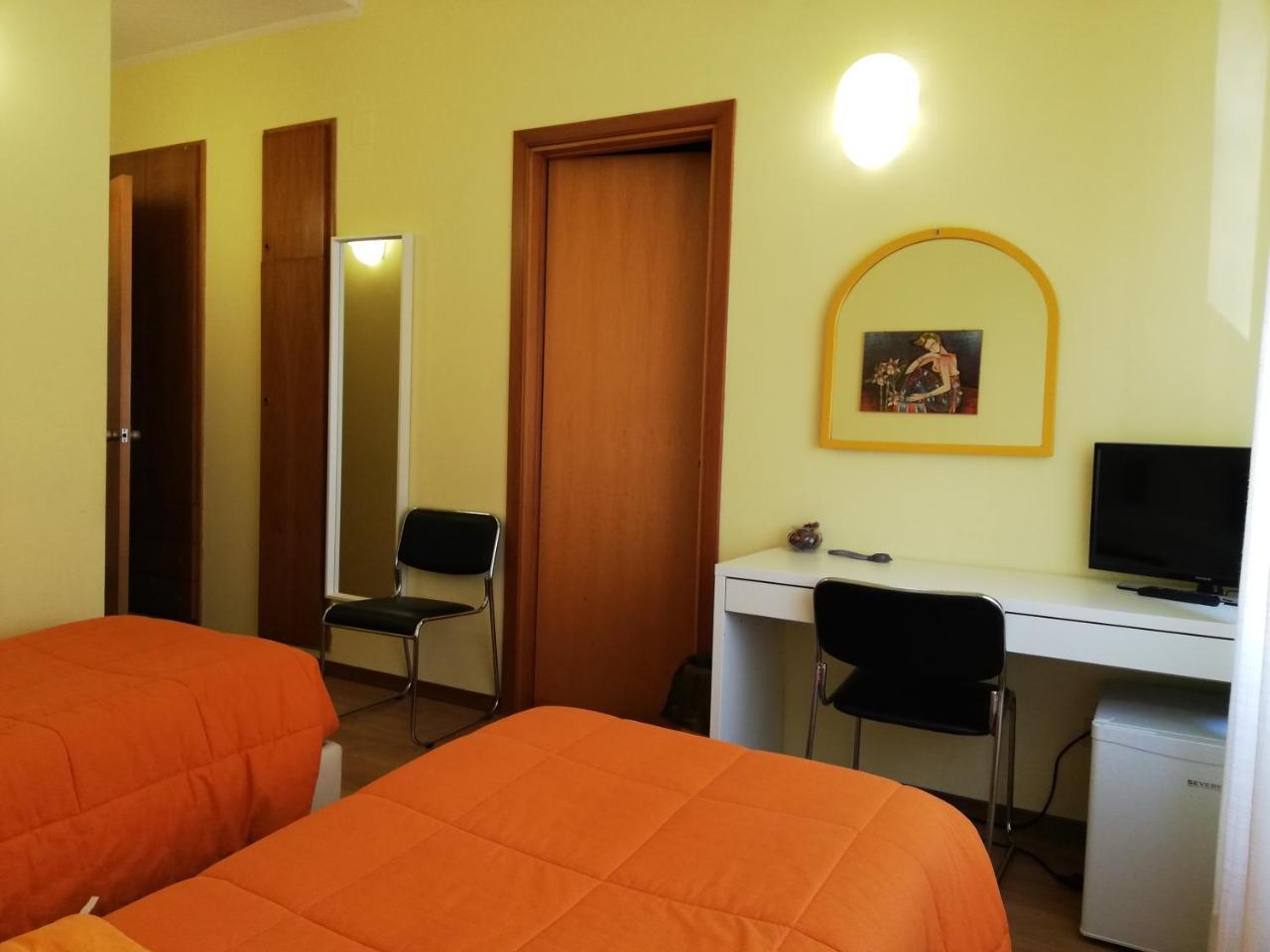 Albergo Roma Lanciano Buitenkant foto