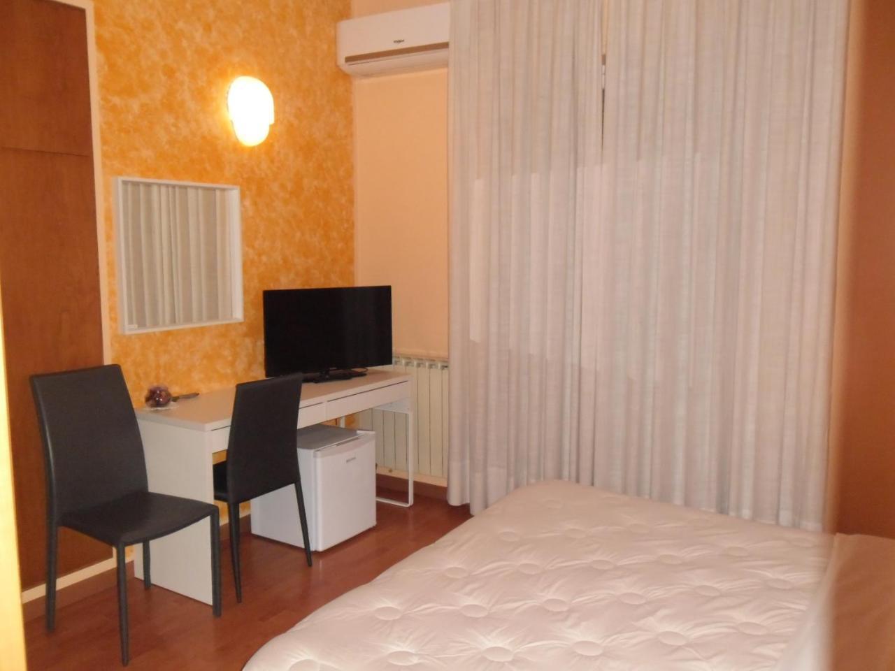 Albergo Roma Lanciano Buitenkant foto